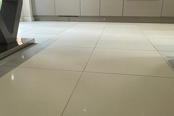 Hard-floor-cleaners-in-Norwich.jpeg