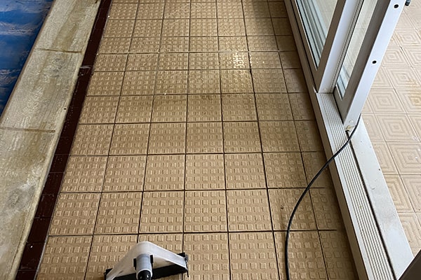 Hard-floor-cleaning-in-Hunstanton-1.jpeg